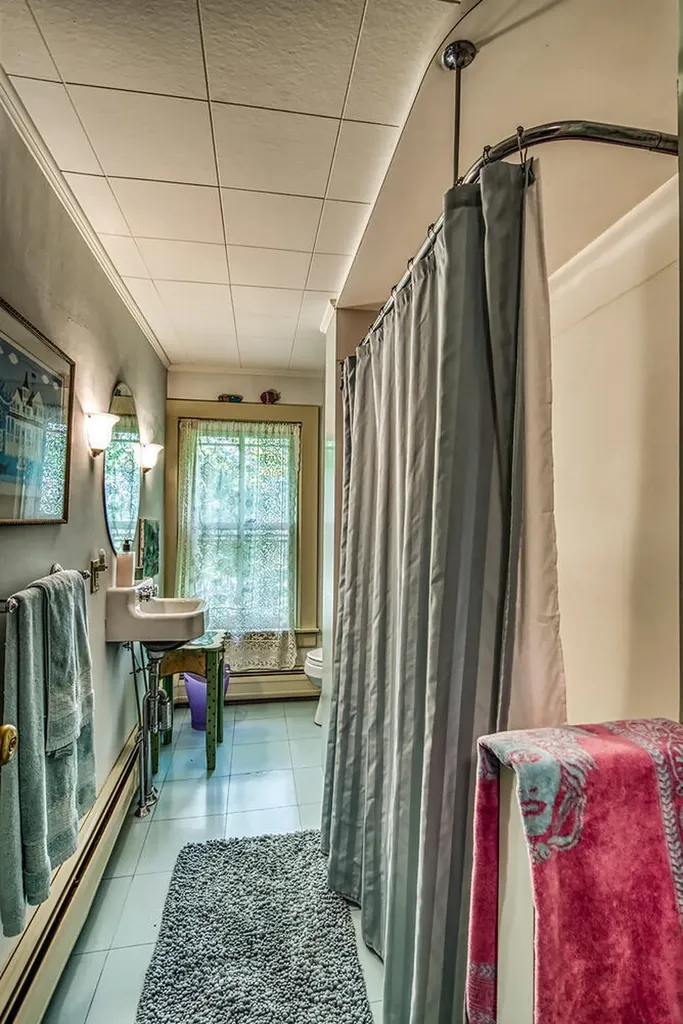 565 Bagaduce Road Brooksville ME 04617