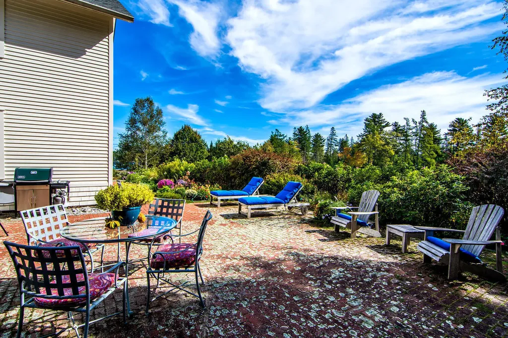 565 Bagaduce Road Brooksville ME 04617