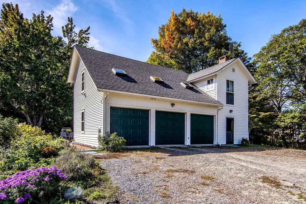 565 Bagaduce Road Brooksville ME 04617