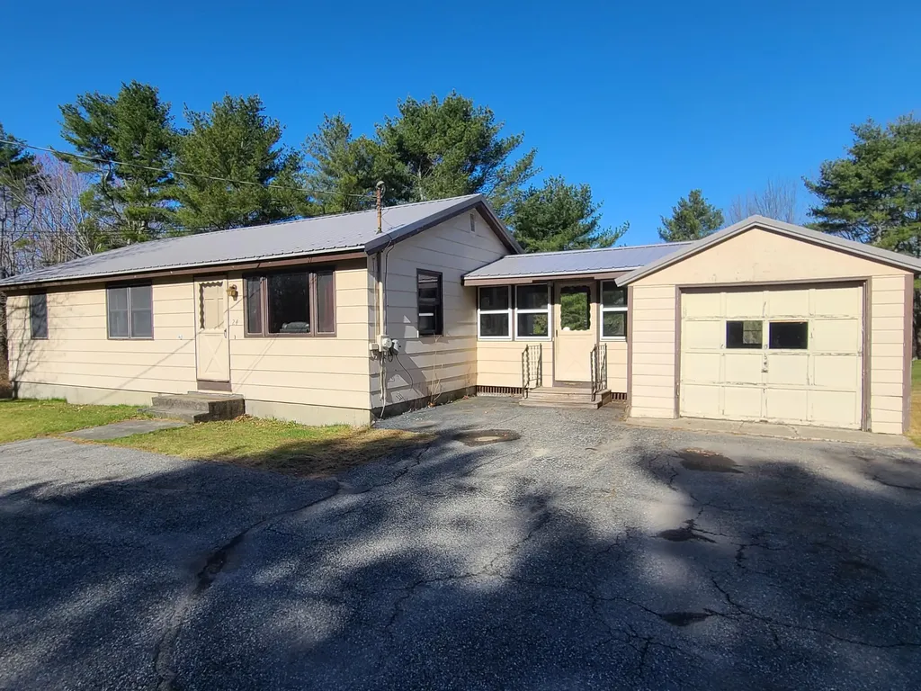 24 Route 41 Winthrop ME 04364