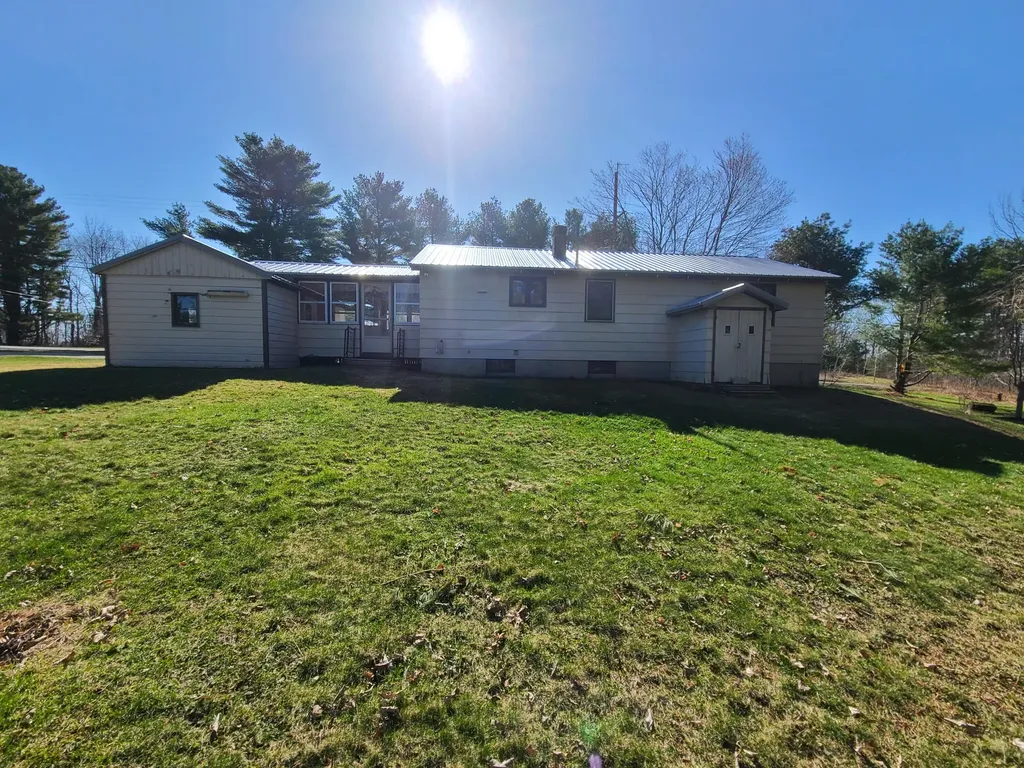 24 Route 41 Winthrop ME 04364