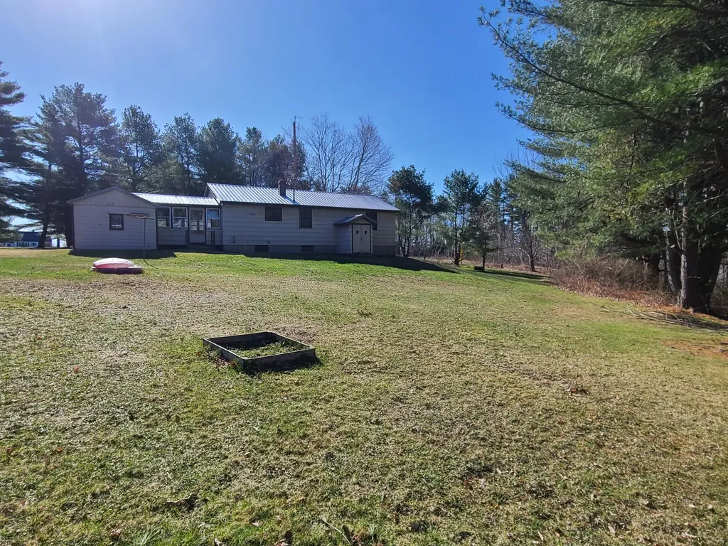 24 Route 41 Winthrop ME 04364