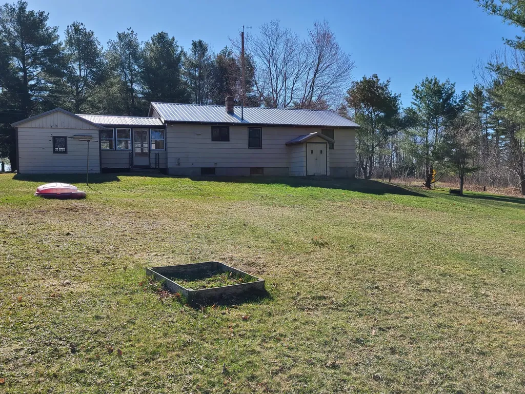 24 Route 41 Winthrop ME 04364