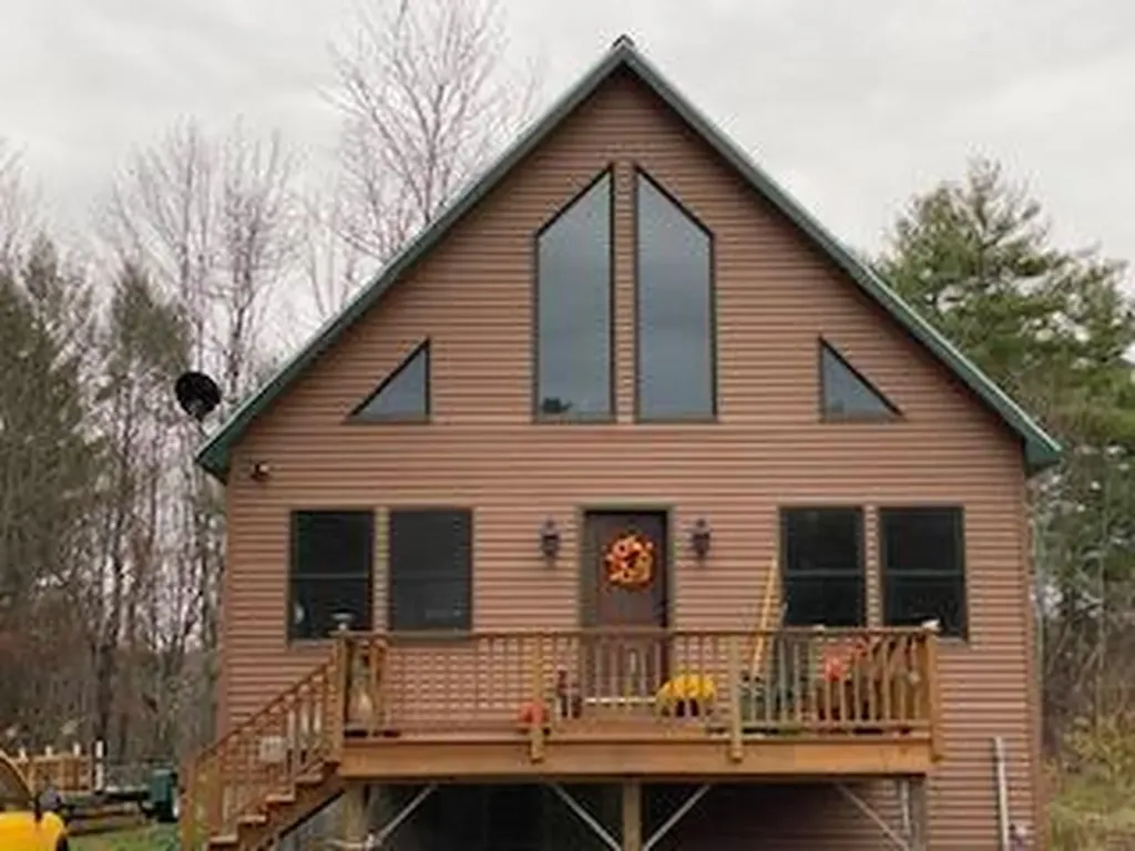 209 Collins Road Manchester ME 04351