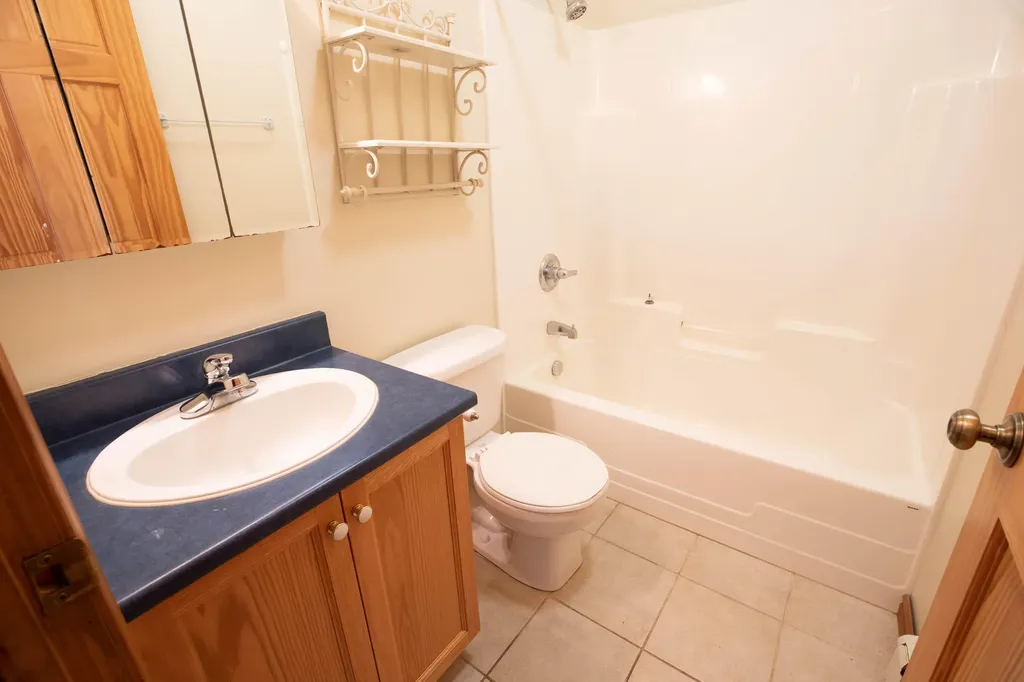 2 Malcolm Lane Glenburn ME 04401