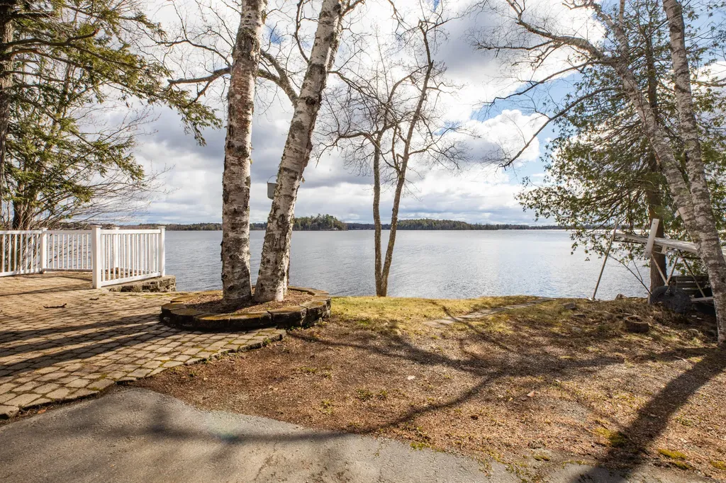 2 Malcolm Lane Glenburn ME 04401