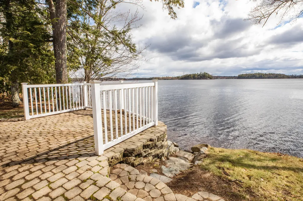 2 Malcolm Lane Glenburn ME 04401