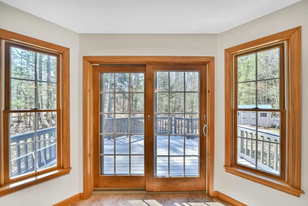 8 Whitney Way Topsham ME 04086