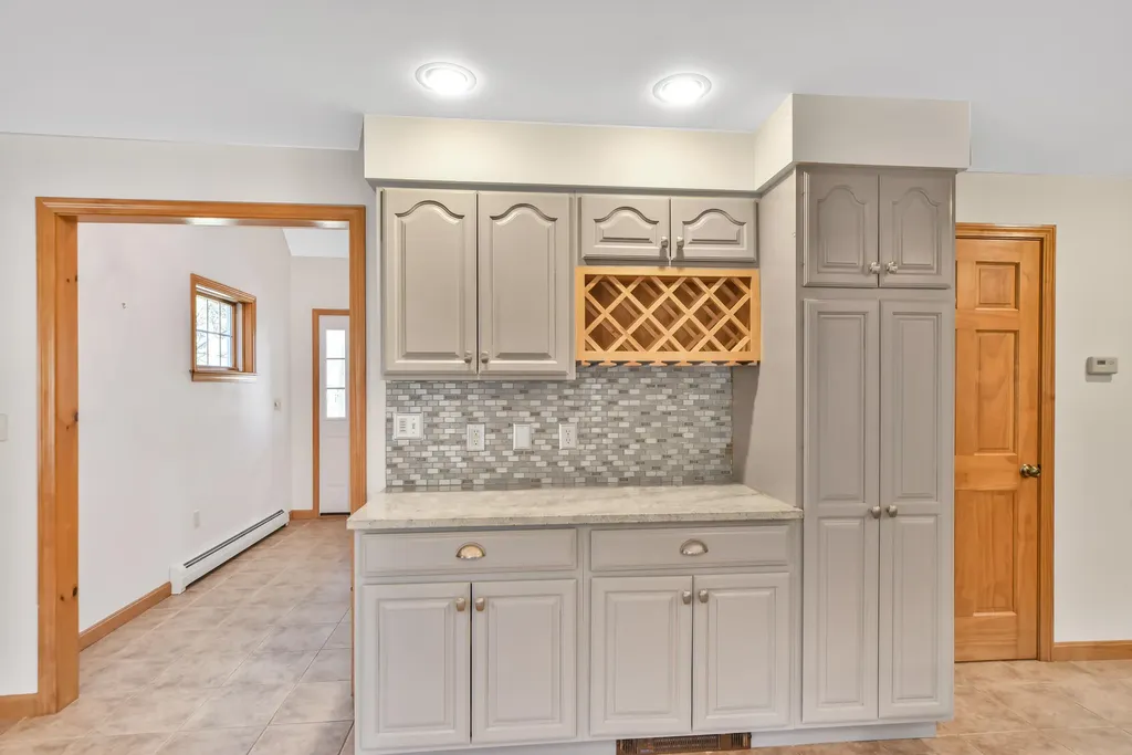 8 Whitney Way Topsham ME 04086
