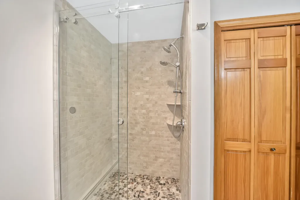 8 Whitney Way Topsham ME 04086