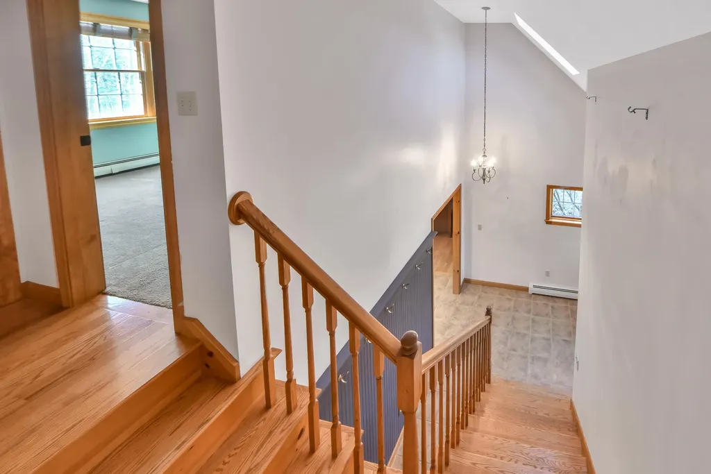 8 Whitney Way Topsham ME 04086