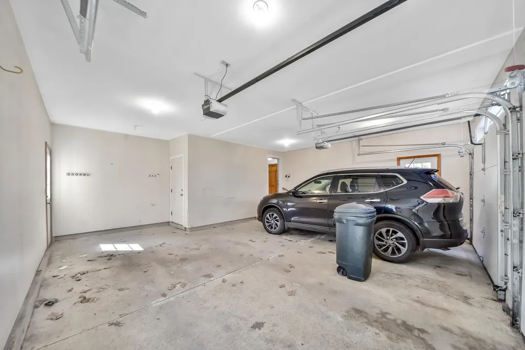 8 Whitney Way Topsham ME 04086