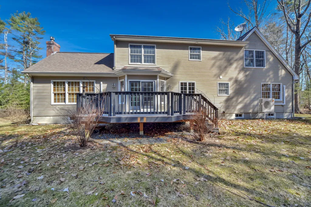 8 Whitney Way Topsham ME 04086