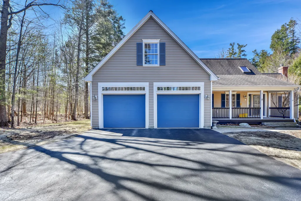 8 Whitney Way Topsham ME 04086