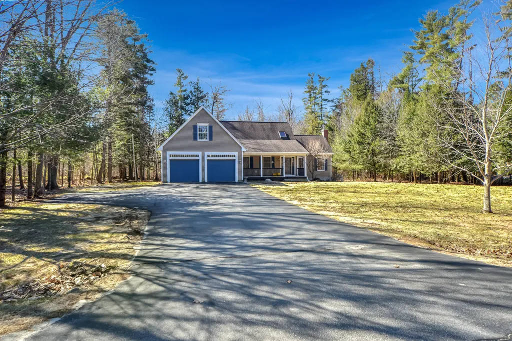 8 Whitney Way Topsham ME 04086