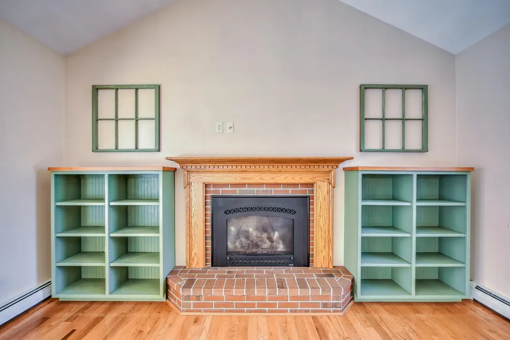 8 Whitney Way Topsham ME 04086