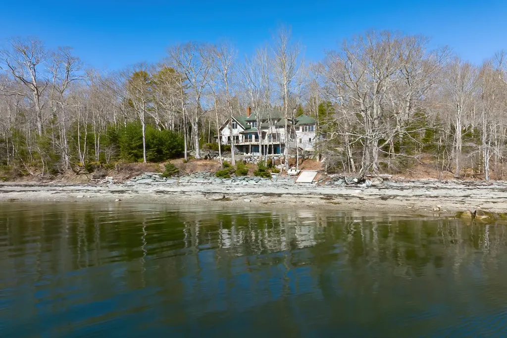 1197 Bay Road Brooklin ME 04616