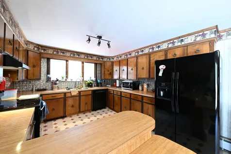 404 Frost Street Lincoln ME 04457