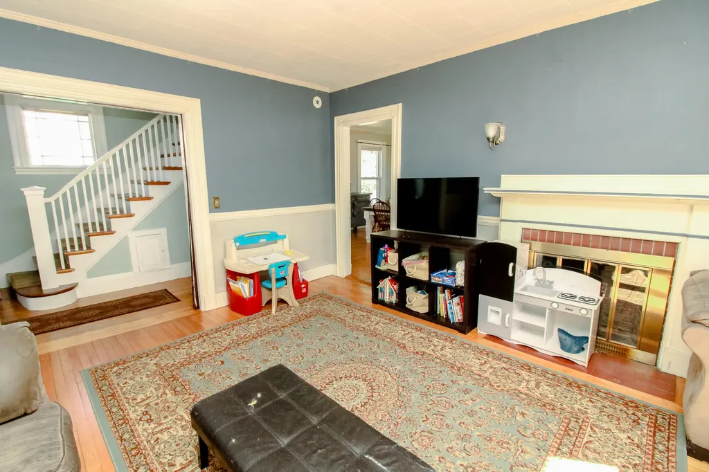 68 Bowdoin Street Bangor ME 04401