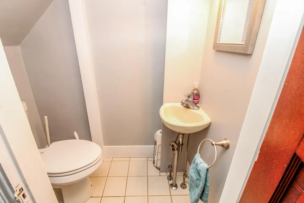 68 Bowdoin Street Bangor ME 04401