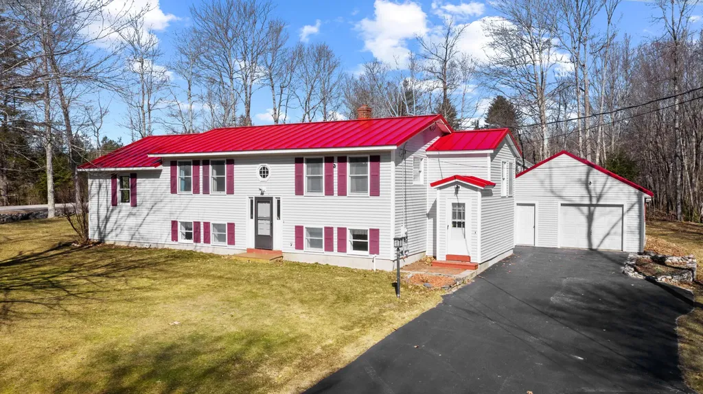 2 Hickory Lane Gorham ME 04038
