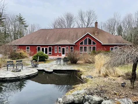 32 Brookside Drive Falmouth ME 04105