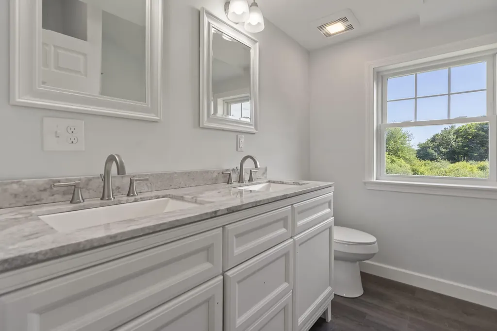 441 Ridge Road York ME 03909