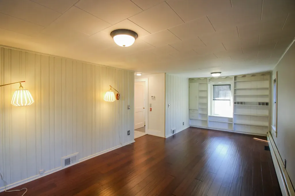 173 Western Avenue Hampden ME 04444