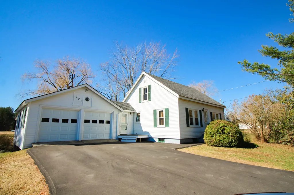 173 Western Avenue Hampden ME 04444