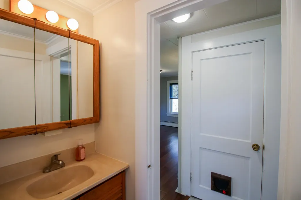 173 Western Avenue Hampden ME 04444