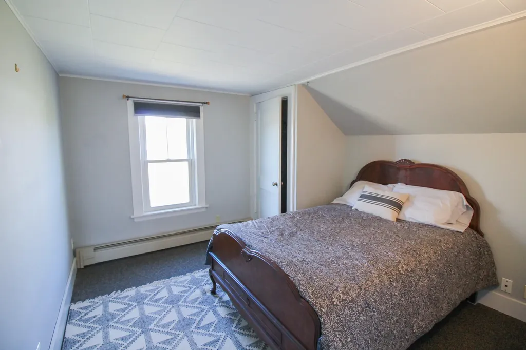 173 Western Avenue Hampden ME 04444
