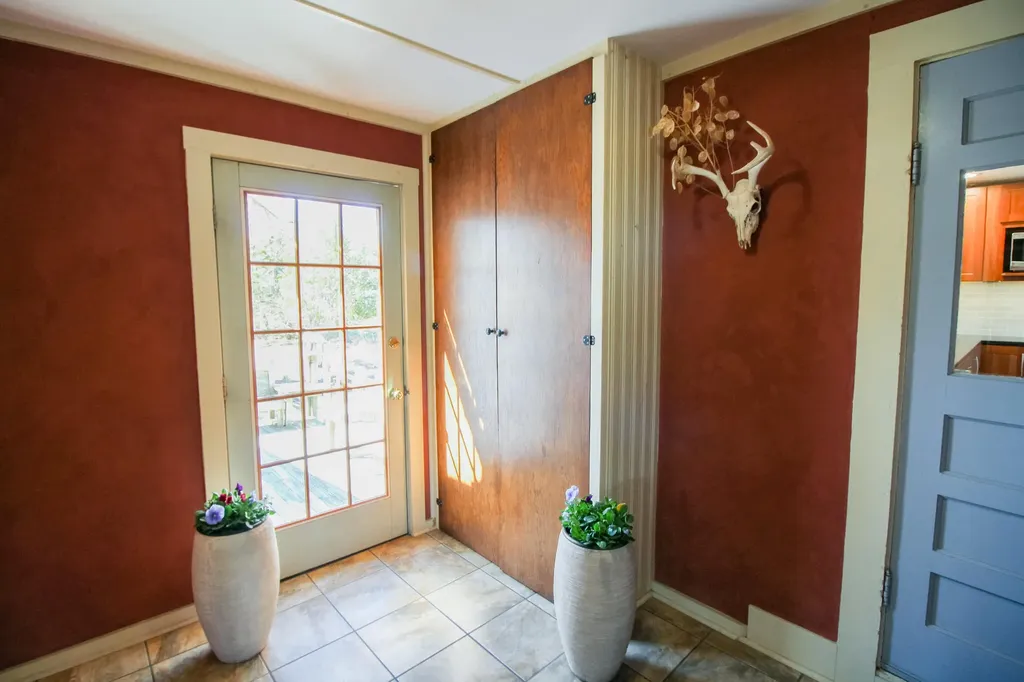 173 Western Avenue Hampden ME 04444