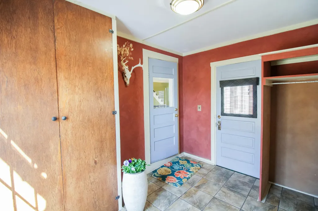 173 Western Avenue Hampden ME 04444