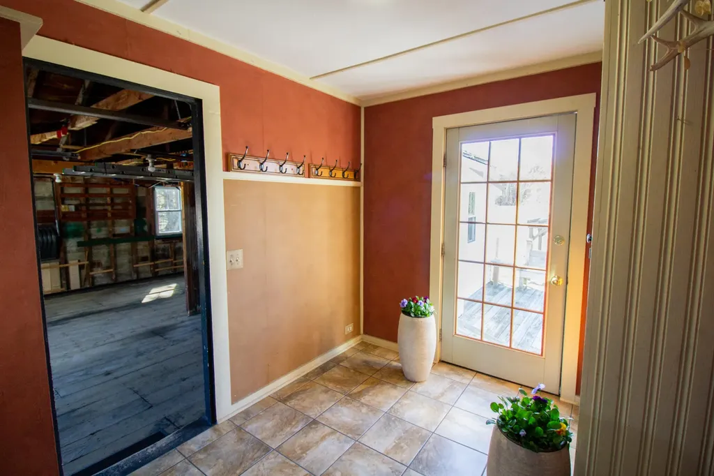 173 Western Avenue Hampden ME 04444