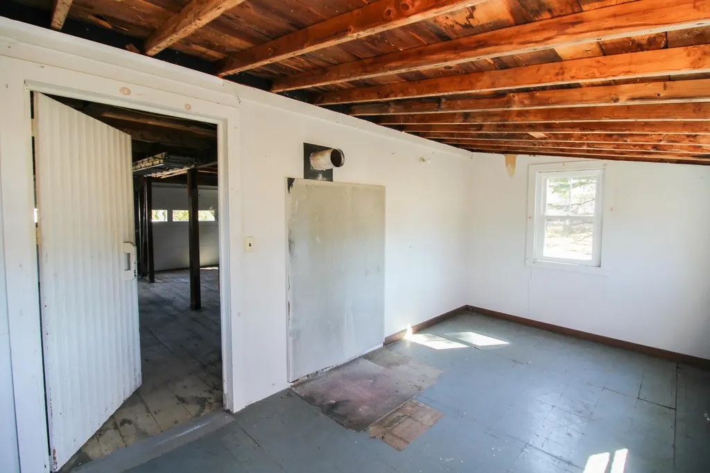 173 Western Avenue Hampden ME 04444