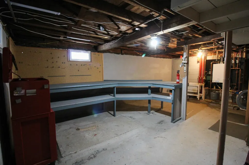 173 Western Avenue Hampden ME 04444