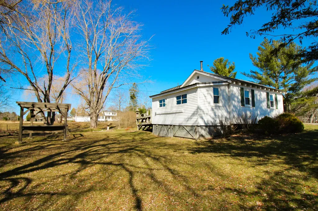 173 Western Avenue Hampden ME 04444