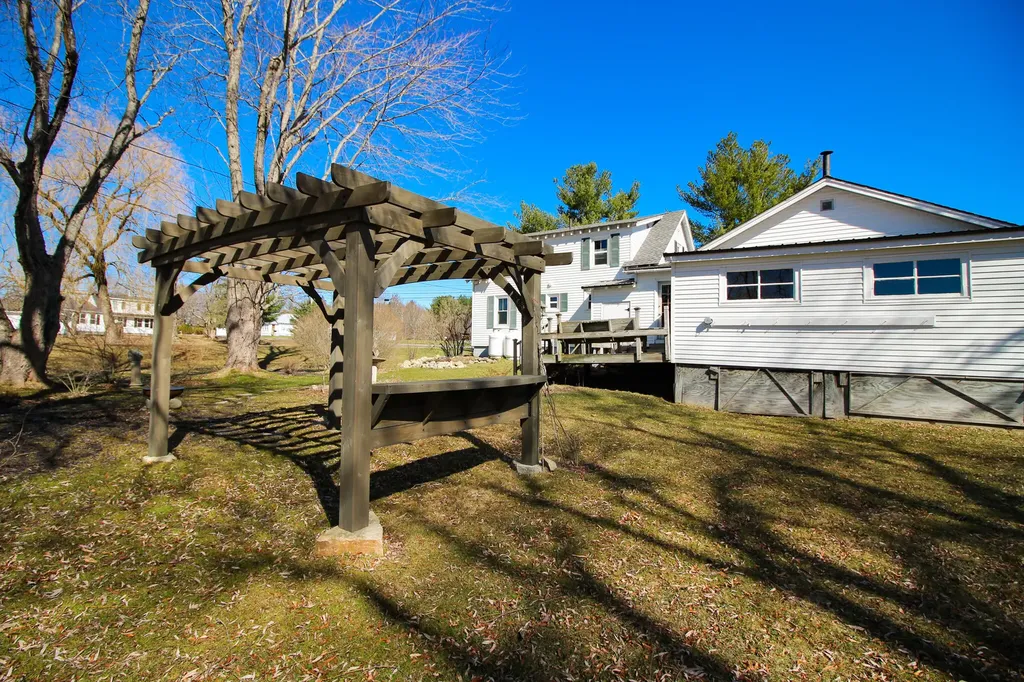 173 Western Avenue Hampden ME 04444
