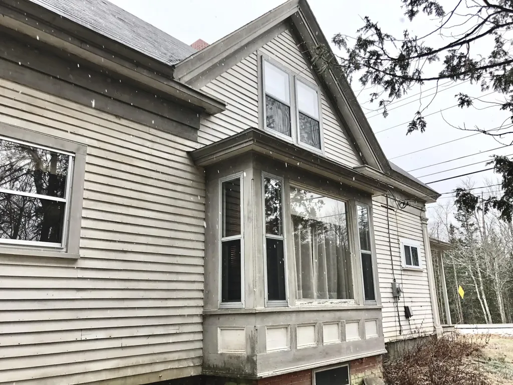 2150 Us Highway 1 Sullivan ME 04664