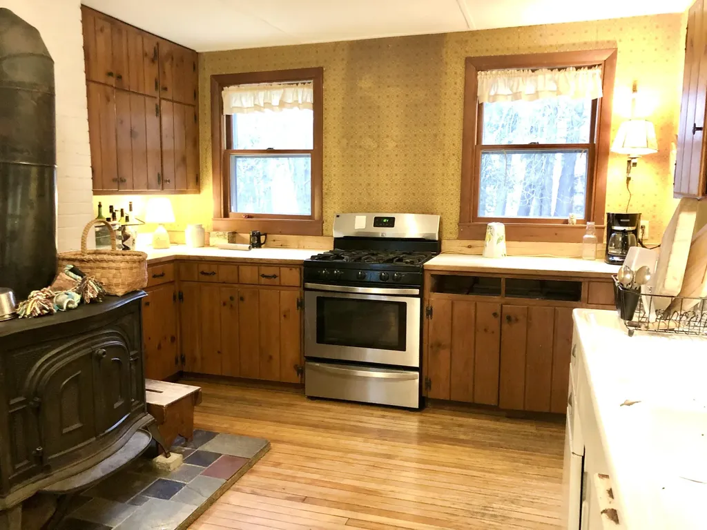 2150 Us Highway 1 Sullivan ME 04664