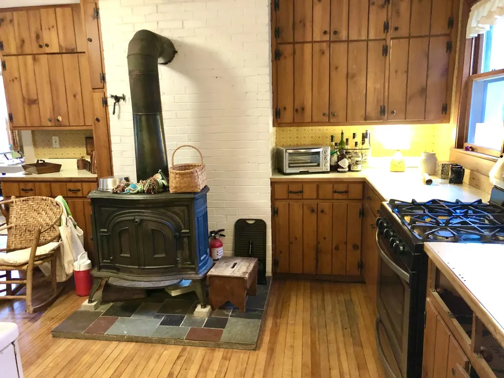 2150 Us Highway 1 Sullivan ME 04664