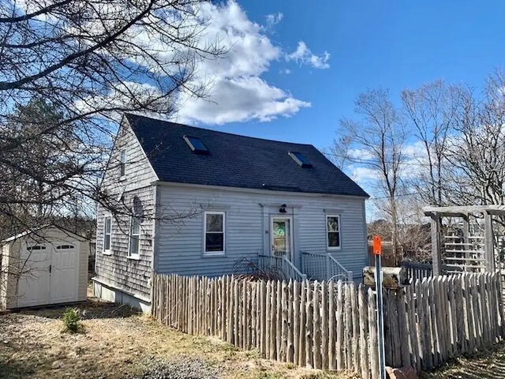 14 Jensen Street Eastport ME 04631