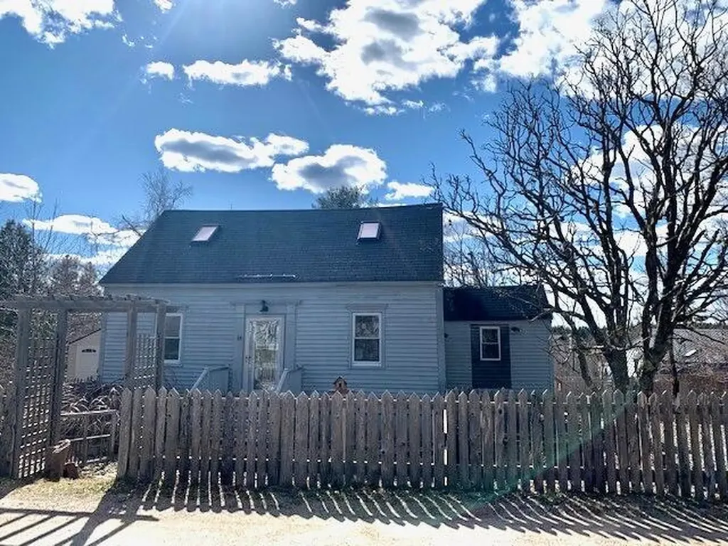 14 Jensen Street Eastport ME 04631