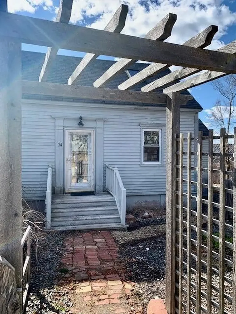 14 Jensen Street Eastport ME 04631