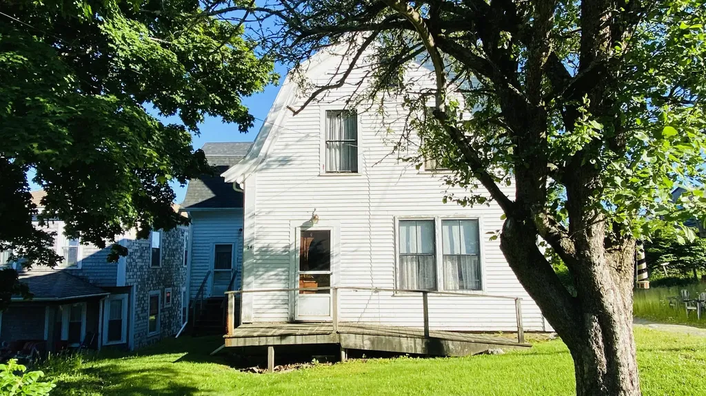 24 School Street Lubec ME 04652