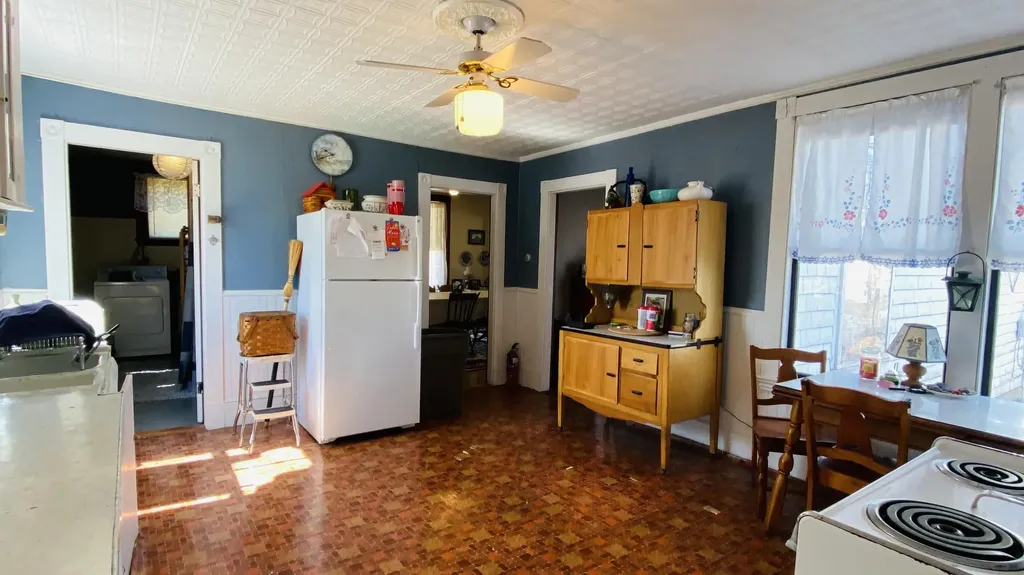 24 School Street Lubec ME 04652