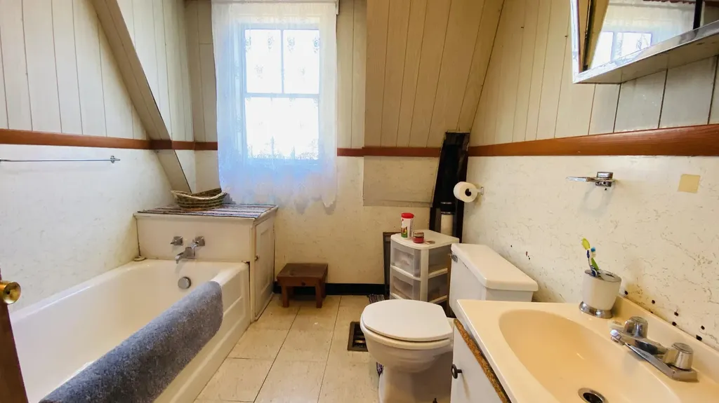 24 School Street Lubec ME 04652