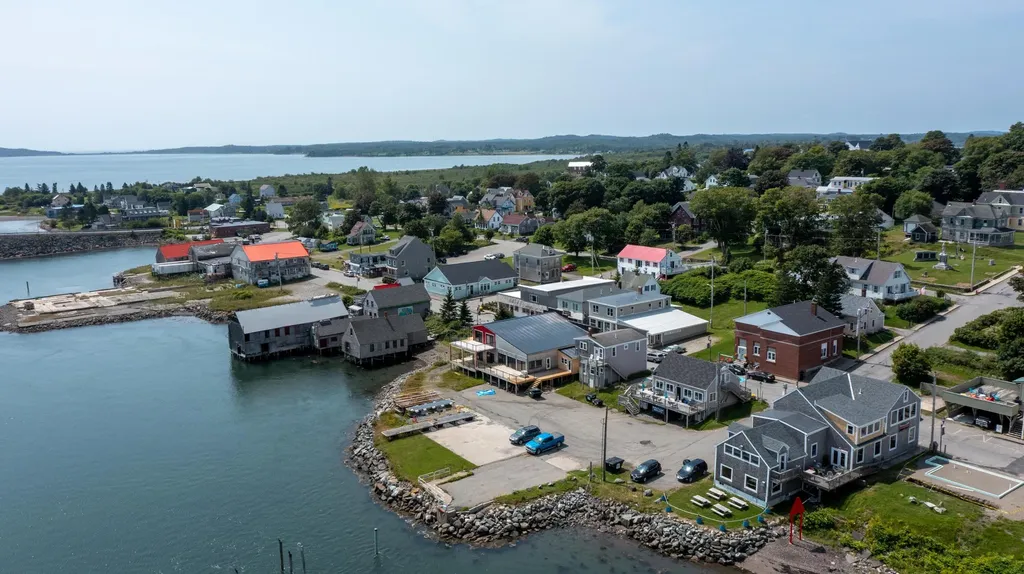 24 School Street Lubec ME 04652