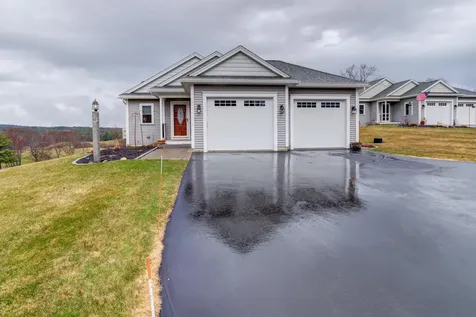 15 Callaway Drive Gray ME 04039