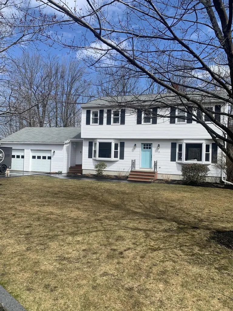 16 Wendy Way Portland ME 04103